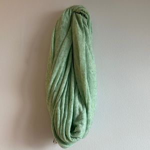 Gap infinity scarf